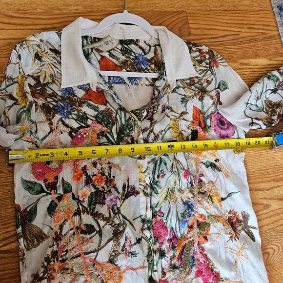 Wearable Art Maxamilist Floral Embroidered Button Down Blouse Bird Detailing M - Picture 9 of 11